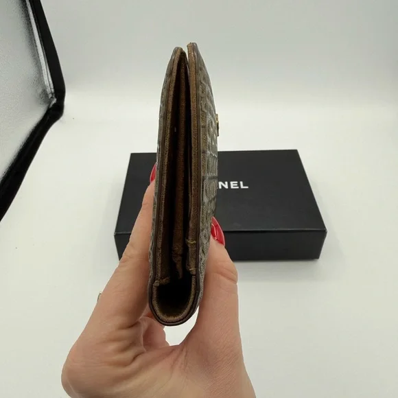 Rare Chanel Bronze Mosaic Pattern Wallet - Picture 4 of 9